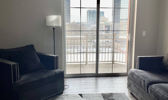 Uptown District Apartment | King Bedroom w/Balcony Downtown