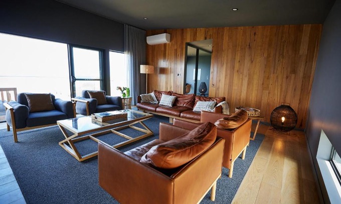 Currie Villa | King Island Lodge - North & South Lodge