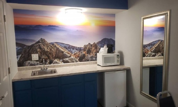 Henderson Hotel | King Non Smoking at Envi Boutique Hotel