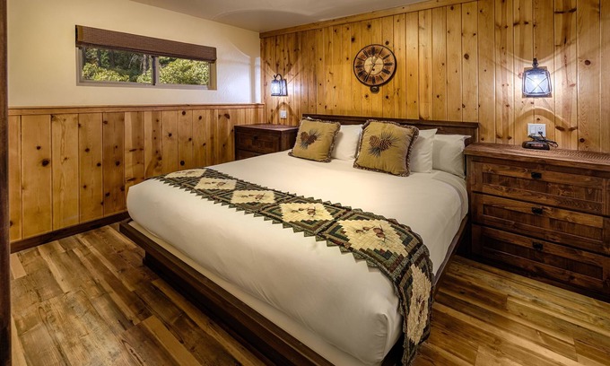 Tahoe Vista Apartment | King One Bedroom Suite