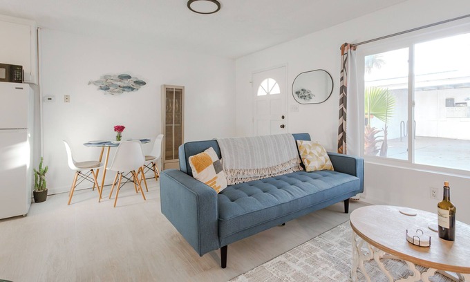 South Oceanside Apartment | King Suite - Cozy Home Steps To Beach, Close to Restaurants, Shops & Pier