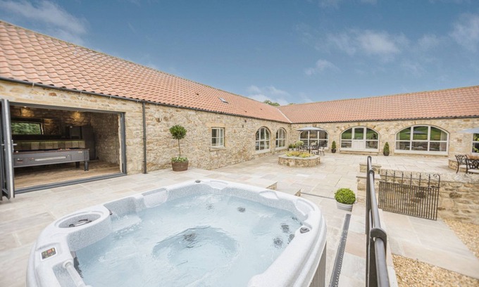 Richmond Cottage | Kingfisher - Holiday At Home