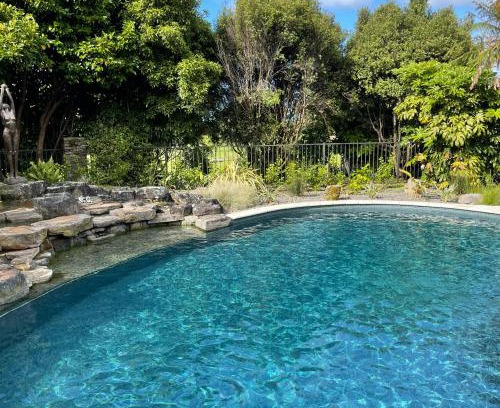 Omanawa House | Kingfisher Studio - Tauranga Holiday Escape