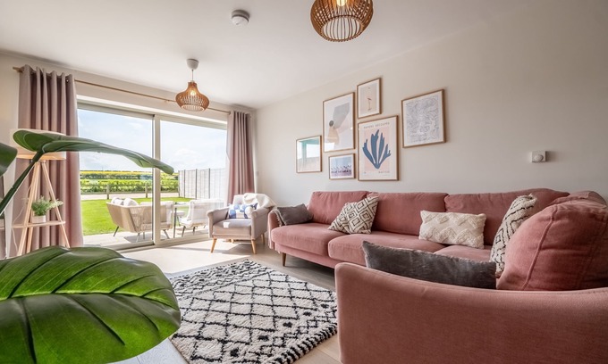 Titchwell Cottage | Kingfishers Cove, Titchwell, Norfolk