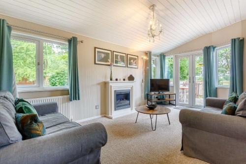 Churchill House | Kingham Plus Lodge