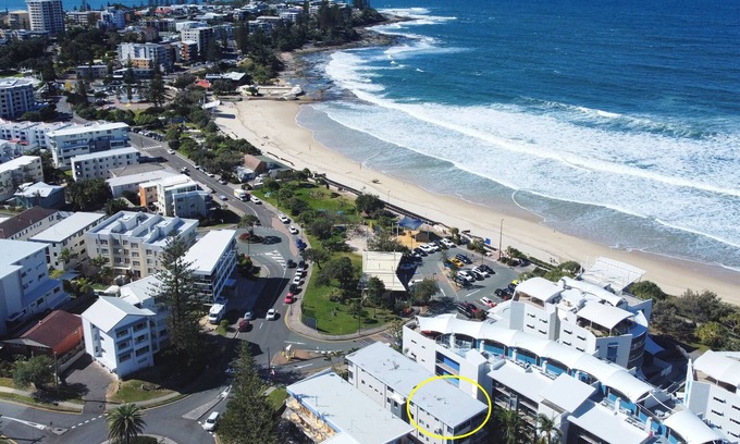 Moreton Bay Region Apartment | Kings Beach, only 30 metres to beach and shops!