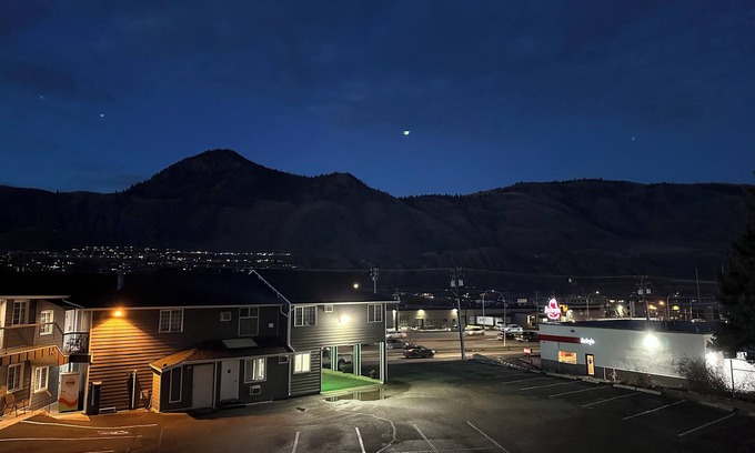Valleyview Hotel | Kings Motor Inn