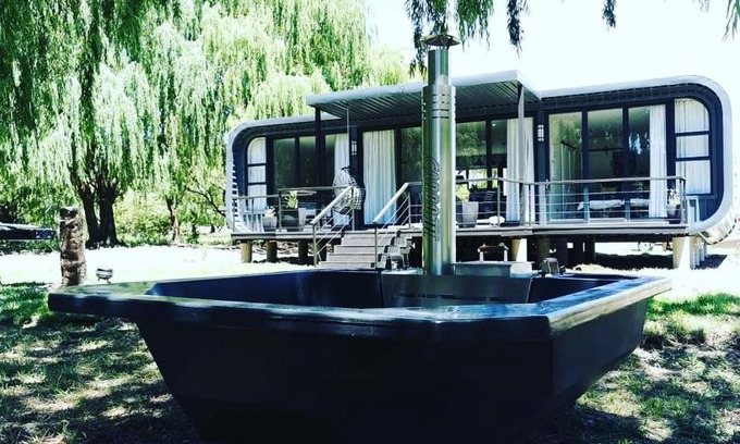 Dihlabeng Villa | Kingsbrook Pods