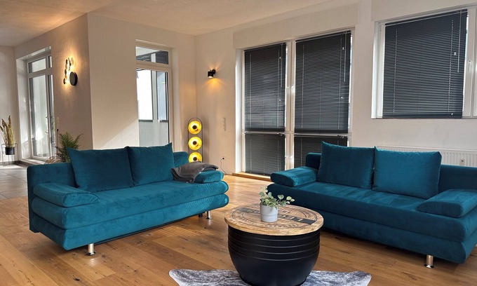 Euskirchen House | KingSize, Full Kitchen, WorkSpace 750MBit, Netflix, Centrum,
