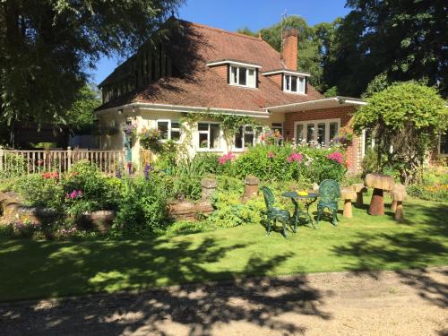 New Forest District House | Kingswood Cottage