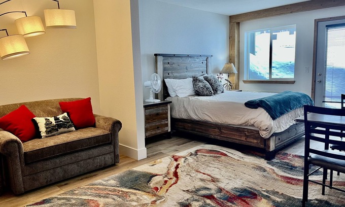 Palisades Apartment | KirkwoodSki InStudio@TheMeadows HotTub