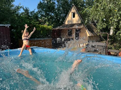 Bekesszentandras House | Kis Veréb Körösparti Házikó