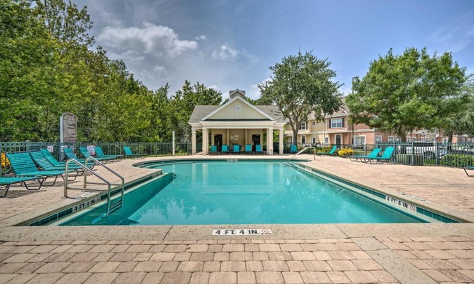 Venetian Bay Villages Apartment | Kissimmee Condo Community Perks, 10 Mi to Disney!