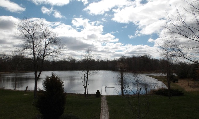 Auburn House | Kitchen, 2 Bedroom, Bath & Laundry, Private entrance, Lake, Wildlife, Quite