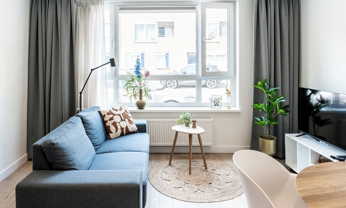 Strijp House | Kitchen, bathroom, garden, free parking, family friendly