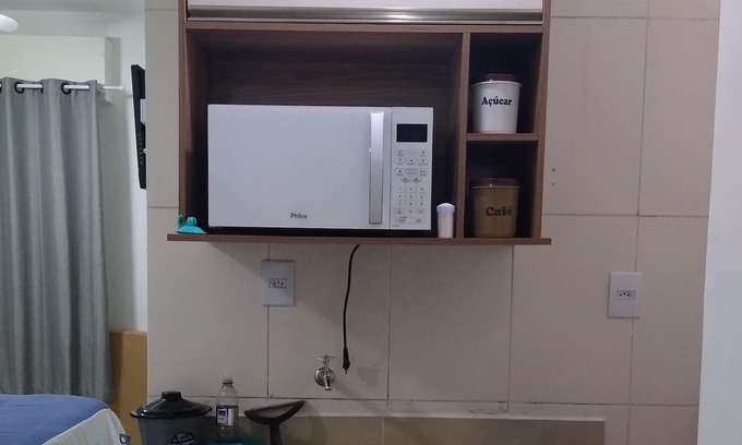 Aparecida Apartment | Kitnet Santos Canal 5 Pé na Areia com Wi-fi