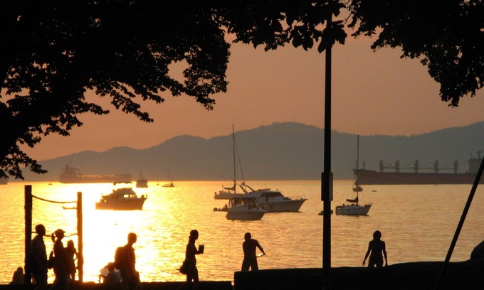 Kitsilano Apartment | Kits beach garden apartment. PETS+Children Welcome