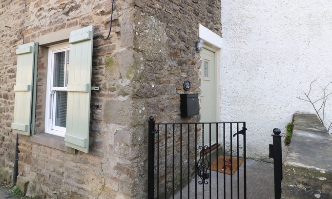 West Witton Cottage | KITTEN COTTAGE, family friendly in West Witton