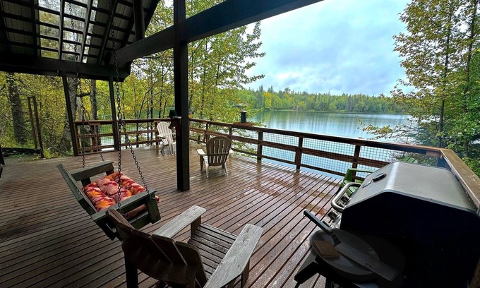 Nikiski House | Kivi Lake Cottage in Nikiski