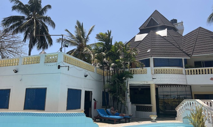 Galu Kinondo Cottage | KIVULI VILLAS DIANI