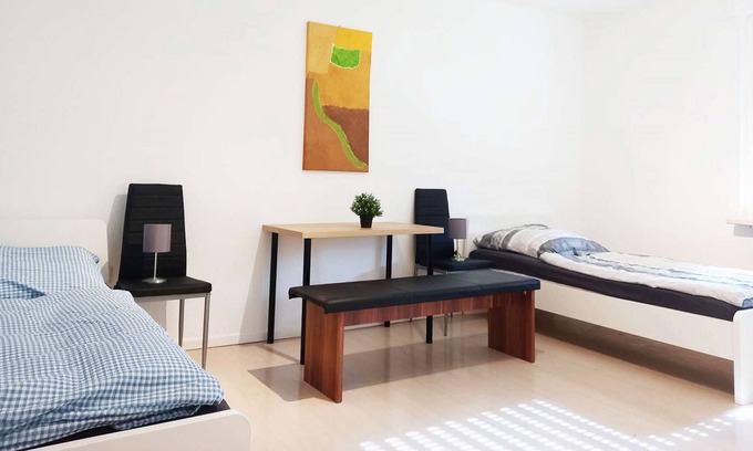 Kleve Apartment | KL13 Work & Stay Apartment Kleve with free W-LAN & TV