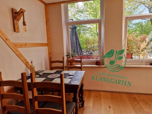 Niendorf/Moorgarten Apartment | Klanggarten - Yoga, Wald, Stadtrand