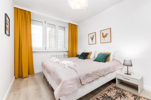 Marymount Apartment | Klaudyny 6 by Homeprime