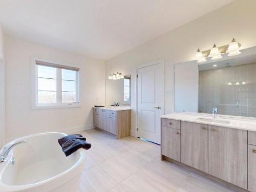 Vaughan House | Kleinberg House