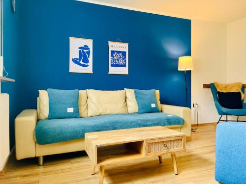 Sankt Wendel Apartment | Kleine Auszeit Ferienwohnung nahe Bosenbergklinik mit Parkplatz, Haustiere willkommen
