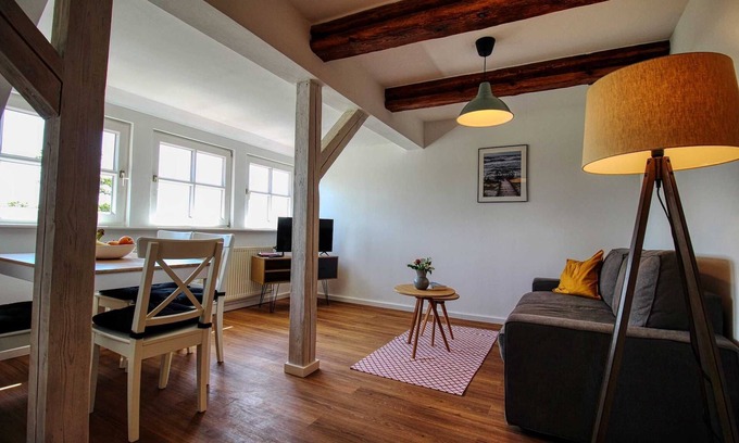 Stahlbrode Apartment | Kleine Giebelwohnung im Fischerhaus von 1877 - Ferienhaus Makrele von 1877