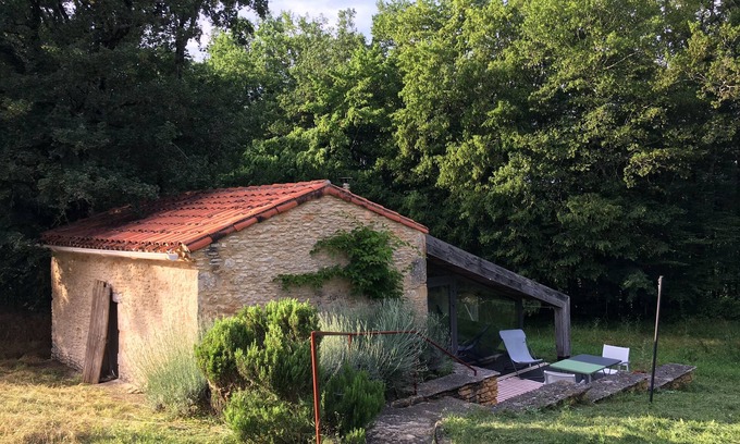 Saint-Front-sur-Lemance House | Kleines Steinhaus im Südlichen Perigord. Ruhige Lage Abseits der Straßen