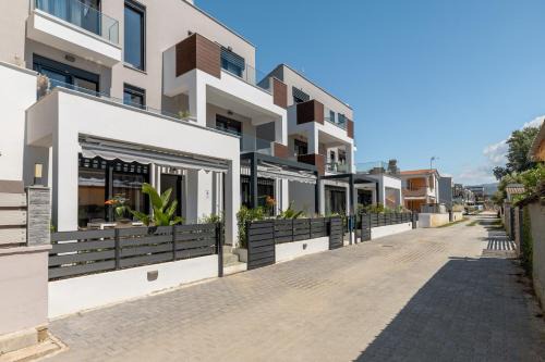 Ofrinion Apartment | Kleoniki & Irida Residential Complexes