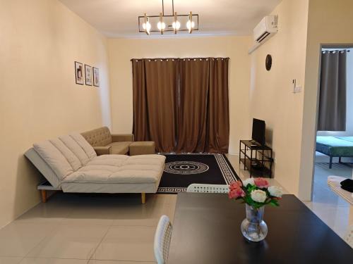 Labu Apartment | KLIA Residency Homestay