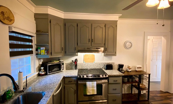 Macon Apartment | KnightPlace - The Irene - 2BD/1BA Apartment in Duplex - Near Mercer University