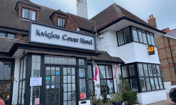 Great Yarmouth Hotel | Knights Court