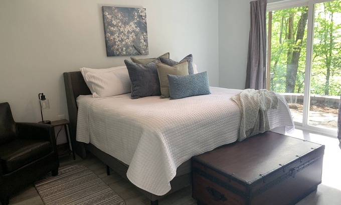Pisgah Forest House | Knob Creek Guest Suite 1 mile from Brevard, NC
