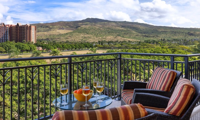 Ko Olina Condo | Ko Olina Beach Villas 608: Spacious 2BR Luxe Home w/Ocean Views