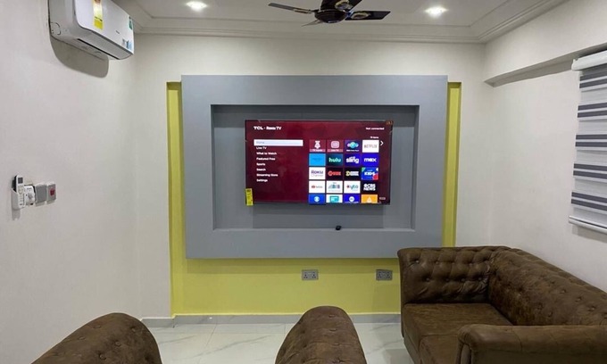 Roman Ridge Condo | Kobbys Brands offers accommodation along the Accra-Team Motorway.
