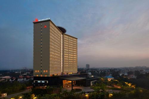 Edapalli Hotel | Kochi Marriott Hotel