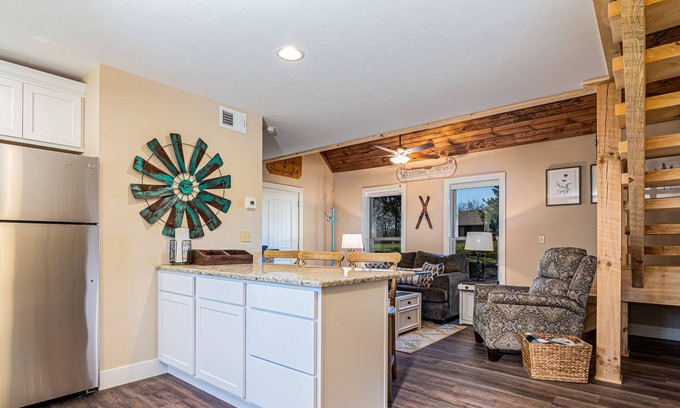 Branson House | Koda Bear's Unplugged Hideaway