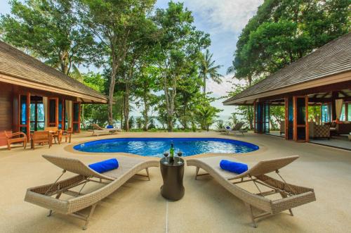 Nuea Khlong Resort | Koh Jum Beach Villas "A member of Secret Retreats"