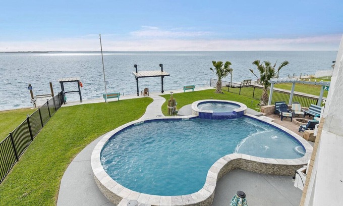 Palm Harbor House | Kokomo Flats - Private Resort