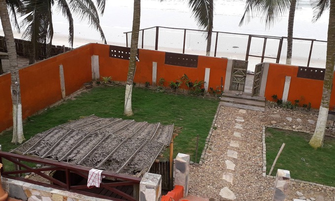 Kokrobite House | Kokrobite beach front cottage