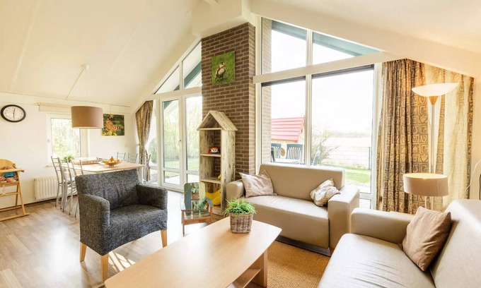 Municipality of Emmen House | Komfort-Kinderhaus für 6 Personen