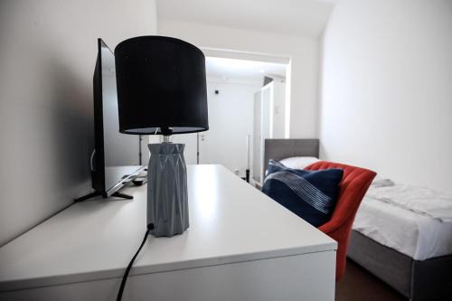 Schloß Neuhaus Apartment | Komfortable 2-Zimmer-Ferienwohnung mit separatem Eingang und Highspeed WLAN