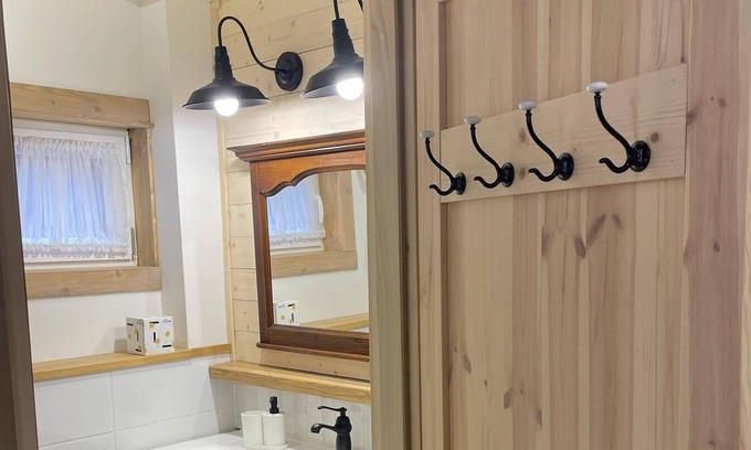 Sokolec Apartment | Komfortowe apartamenty w Górach Sowich, blisko natury.