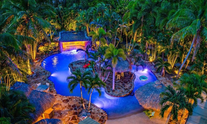 Jupiter House | Kon-Tiki Falls: Jupiter's Exclusive Private Resort!