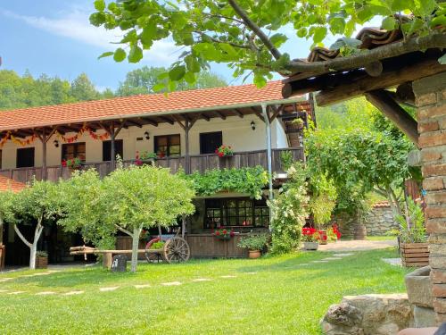 Poganovo House | Konak Tosa