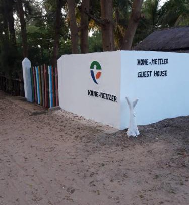 Abeme House | KONE-METTLER GUEST HOUSE