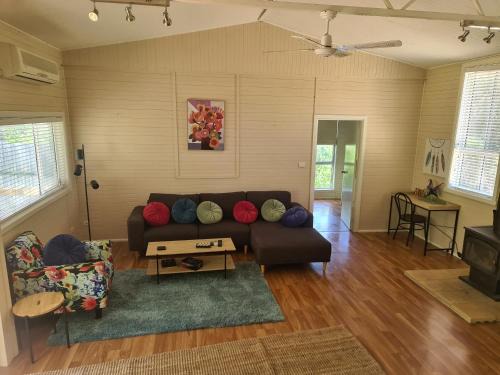 Tumbarumba House | Kooloora Cottage